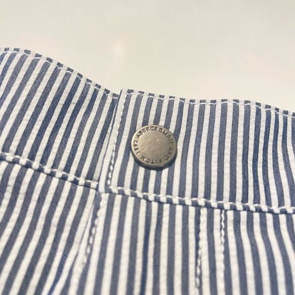 Men’s Abercrombie and Fitch swim trunks  - Picture 3 of 11